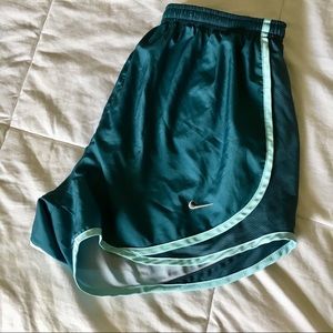 N I K E   S H O R T S   |   Blue